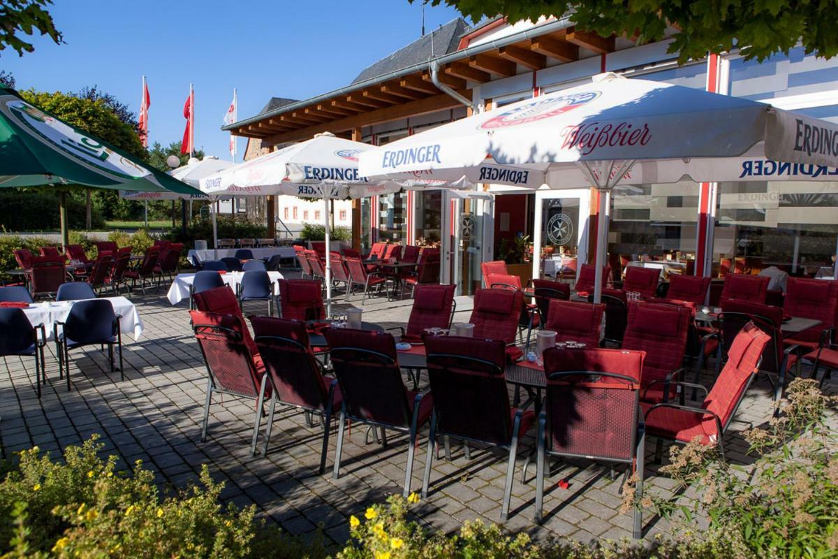 Johanniterhotel Nieder Weisel ภายนอก รูปภาพ